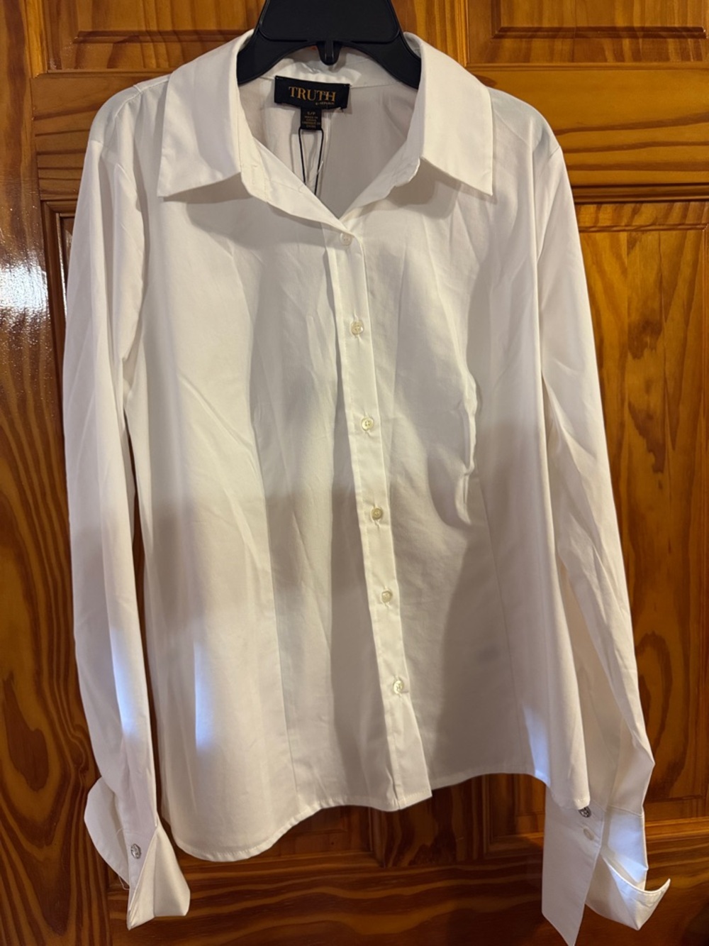Truth women’s White Long-Sleeve Dress Shirt